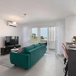 Apartman Ampelea *
