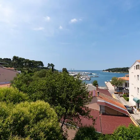 Ampelea Διαμέρισμα Ρόβινι