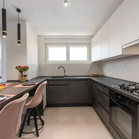 Ampelea Διαμέρισμα Ρόβινι