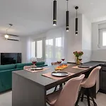 Ampelea Appartement *